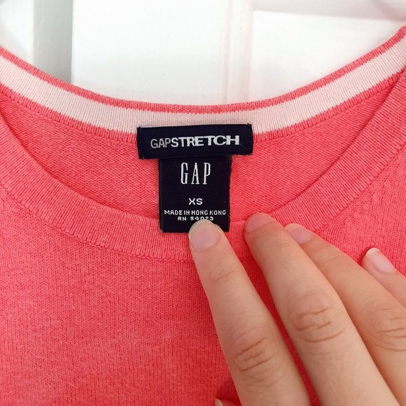 Embroidered Sleeveless sweater - Picture 4 of 4